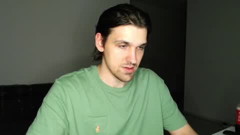 mateo_zeus online show from April 15, 2026, 1:23 am