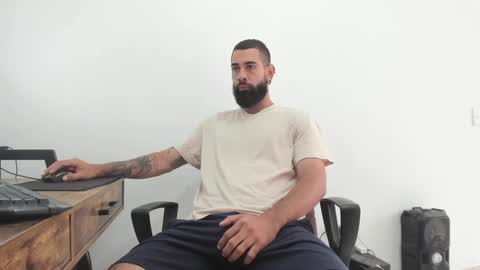 Snapshot of matheusbeard2 chatting on December 11, 2024, 2:11 pm Matheus     online show from December 11, 2024, 2:11 pm