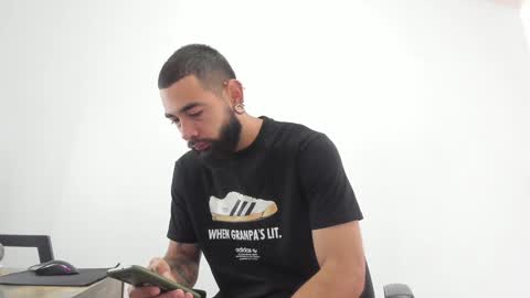 Snapshot of matheusbeard2 chatting on January 31, 2025, 3:44 pm Matheus     online show from January 31, 2025, 3:44 pm