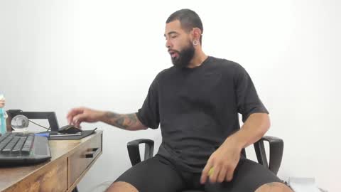 Snapshot of matheusbeard2 chatting on February 8, 2025, 4:36 pm Matheus     online show from February 8, 2025, 4:36 pm