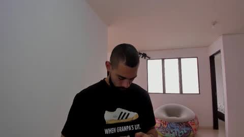 Snapshot of matheusbeard2 chatting on September 14, 2025, 9:25 pm Matheus     online show from September 14, 2025, 9:25 pm