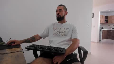 Snapshot of matheusbeard2 chatting on September 15, 2025, 3:01 pm Matheus     online show from September 15, 2025, 3:01 pm