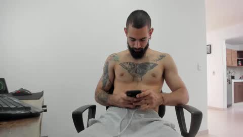 Snapshot of matheusbeard2 chatting on September 17, 2025, 4:19 pm Matheus     online show from September 17, 2025, 4:19 pm