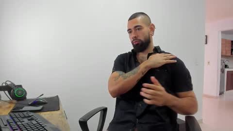 Snapshot of matheusbeard2 chatting on October 8, 2025, 4:15 pm Matheus     online show from October 8, 2025, 4:15 pm