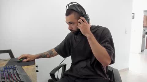 Snapshot of matheusbeard2 chatting on October 14, 2025, 3:24 pm Matheus     online show from October 14, 2025, 3:24 pm
