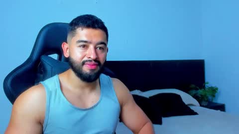 Mathew Flintt  online show from February 4, 2026, 1:11 am