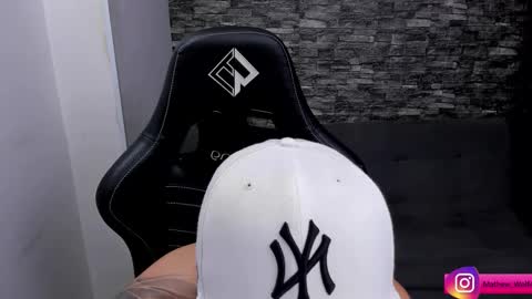 Mathew Independent model online show from December 18, 2025, 6:58 pm