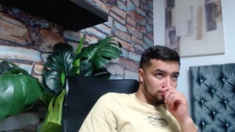 Mathews online show from December 3, 2025, 12:25 pm