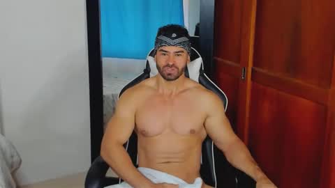 mathews_smith online show from September 16, 2025, 11:33 am