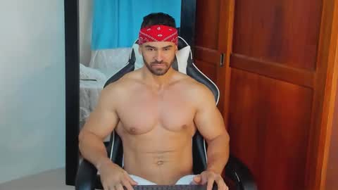 mathews_smith online show from December 5, 2025, 11:41 am