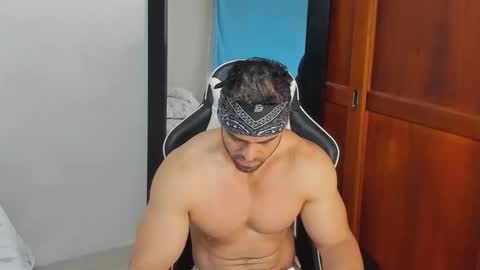 mathews_smith online show from December 15, 2025, 11:25 am