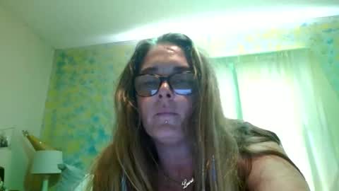 mathislauraashley2023 online show from May 27, 2026, 1:41 pm