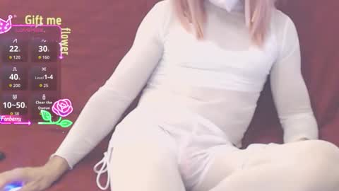 Snapshot of mathurin37 chatting on November 28, 2025, 8:55 pm LooLa online show from November 28, 2025, 8:55 pm