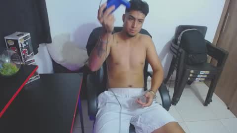 Snapshot of matias_bianco01 chatting on February 13, 2025, 2:45 am matias online show from February 13, 2025, 2:45 am