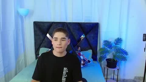 Snapshot of matiii18 chatting on September 9, 2025, 2:16 pm Mati online show from September 9, 2025, 2:16 pm