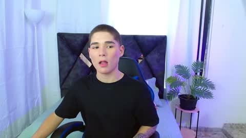 Snapshot of matiii18 chatting on September 11, 2025, 1:22 pm Mati online show from September 11, 2025, 1:22 pm