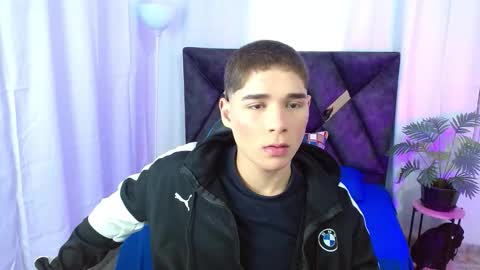 Snapshot of matiii18 chatting on October 18, 2025, 1:45 pm Mati online show from October 18, 2025, 1:45 pm