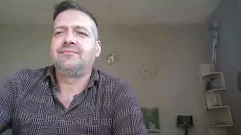 matrike1 online show from March 28, 2026, 11:21 am