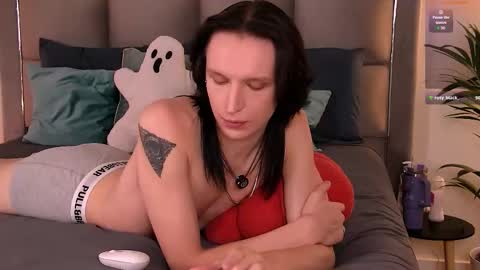 Snapshot of matt_colton chatting on October 25, 2025, 6:02 pm Matt Colton. Follow and rate me please it really important for me3 online show from October 25, 2025, 6:02 pm