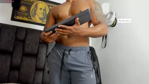 Snapshot of matt_rodriguez92 chatting on July 14, 2026, 10:43 am matt rodriguez92 online show from July 14, 2026, 10:43 am