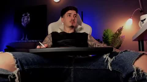 Snapshot of matt_thestud chatting on May 3, 2026, 7:14 am Matt online show from May 3, 2026, 7:14 am