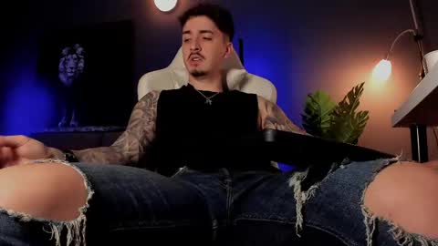 Snapshot of matt_thestud chatting on May 21, 2026, 7:04 am Matt online show from May 21, 2026, 7:04 am