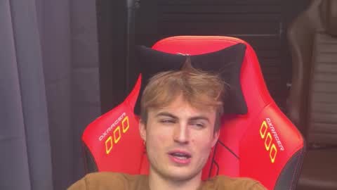 Snapshot of mattcashxxx chatting on February 3, 2026, 2:21 am Matt Cash online show from February 3, 2026, 2:21 am