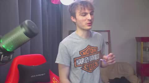 Snapshot of mattcashxxx chatting on March 2, 2026, 2:03 am Matt Cash online show from March 2, 2026, 2:03 am