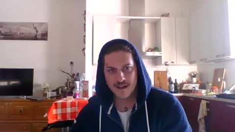 matteushh87 online show from February 4, 2025, 9:38 am