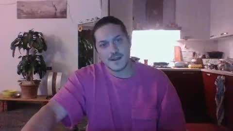 Snapshot of matteushh87 chatting on February 1, 2026, 5:00 pm matteushh87 online show from February 1, 2026, 5:00 pm