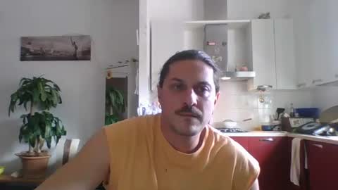 Snapshot of matteushh87 chatting on February 8, 2026, 1:14 pm matteushh87 online show from February 8, 2026, 1:14 pm