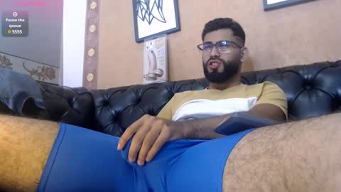 Snapshot of mattewrey chatting on December 23, 2024, 10:44 pm Mattew online show from December 23, 2024, 10:44 pm