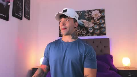 Matthew INDEPENDENT MODEL online show from April 14, 2026, 1:44 am