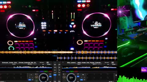 Snapshot of mattiacci chatting on January 17, 2025, 6:54 pm Matt online show from January 17, 2025, 6:54 pm