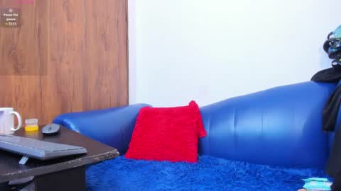 Lucy online show from May 27, 2026, 4:42 am