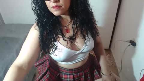 Snapshot of mature_linitisx chatting on September 25, 2025, 6:33 pm mature_linitisx online show from September 25, 2025, 6:33 pm