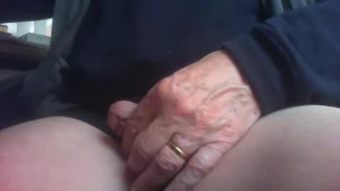 Snapshot of maturedaddi chatting on October 16, 2025, 9:43 am Maturedaddi online show from October 16, 2025, 9:43 am