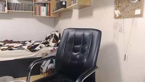 maturekate online show from February 3, 2025, 10:14 am