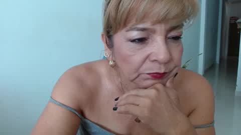 Snapshot of maturetigress4c chatting on February 6, 2025, 1:21 pm Cecilia online show from February 6, 2025, 1:21 pm