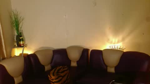 maturity_mommy_intown online show from November 21, 2025, 7:01 pm