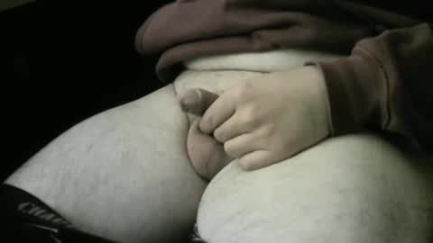 Snapshot of maty_212121 chatting on January 11, 2026, 12:48 am Mattias online show from January 11, 2026, 12:48 am