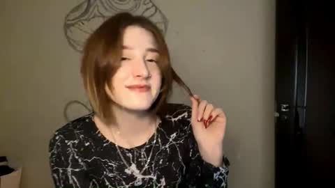 Mari online show from November 24, 2025, 6:57 am