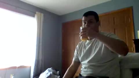 mauricescott online show from May 3, 2026, 12:33 pm