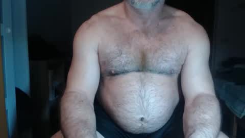 mauro1971 online show from February 5, 2026, 8:35 pm