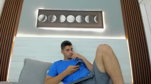 mauro_boy online show from July 6, 2026, 7:05 pm