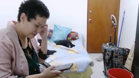 mauroluxandra online show from February 1, 2026, 8:46 am