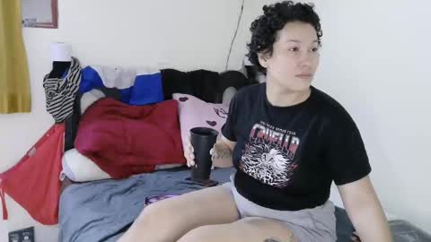 mauroluxandra online show from May 7, 2026, 11:59 am