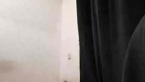 Snapshot of mauroo2025 chatting on January 18, 2025, 11:22 pm mauroo2025 online show from January 18, 2025, 11:22 pm