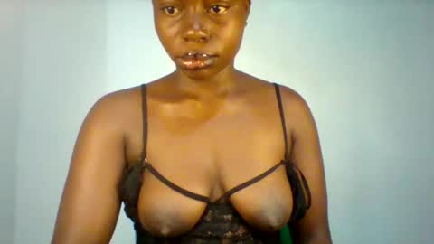 Maverlous pussy online show from February 4, 2026, 2:39 am