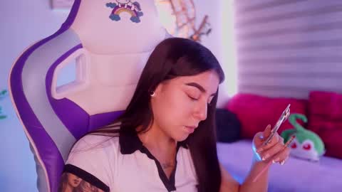 Snapshot of mavy_ chatting on February 13, 2026, 7:21 pm MAVY online show from February 13, 2026, 7:21 pm